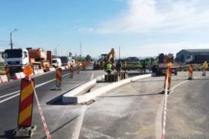 Sensul giratoriu din Mioveni, lăsat baltă?