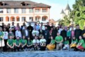 Taberele din inima satului bănăţean şi-au deschis porţile