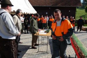 Cei mai buni fasonatori suceveni s-au întrecut la sediul Ocolului Silvic Breaza