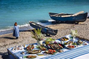 Calatorie de istorie gastronomica. Claudia-Romana Rista lanseaza volumul 2 de Zestre culinara (galerie foto)