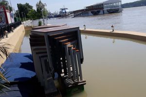 Dunărea măsura astăzi la Galaţi 572 de cm, cu 12 cm peste cota de atenţie