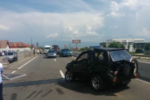 VIDEO FOTO Accident la intrarea în Sibiu – Trafic blocat pe un sens