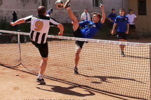 Salontanii de la Tengo au dominat etapa a II-a a Campionatului Naţional la Tenis cu piciorul