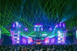 Pericolul necunoscut de la festivalurile de muzică. O boală foarte gravă, în prim-plan