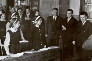 ”Blestemul” treptelor de liceu. Strămoşul examenului de Capacitate şi reforma lui Ceauşescu