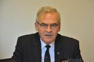 Tőkés László: „Patriarhul Daniel, în numele Bisericii Ortodoxe Române, trebuia să se delimiteze de incidentul agresiv, naţionalist şi şovin care a avut loc pe Valea Uzului”