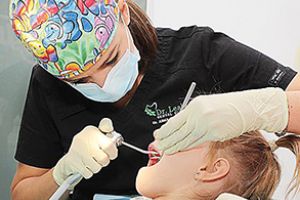 Medicii stomatologi au dat un verdict crunt: peste 80% dintre ieşeni au probleme cu dantura