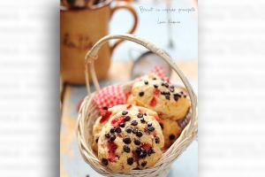 lauraadamache.ro: Biscuiti cu capsuni si ciocolata