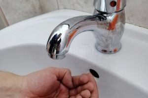 Apa caldă, oprită timp de trei zile la două puncte termice din Burdujeni