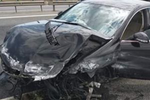 Accident rutier pe Autostrada A4 Ovidiu-Agigea. O masina a ajuns in parapet. Soferul, la spital