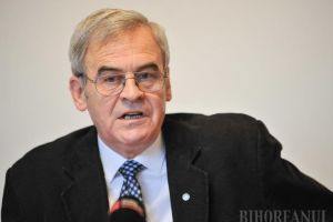 Tőkés cere UDMR să-şi înlocuiască europarlamentarii: Winkler ar fi soroşist, iar Vincze apropiat de „pro-comunişti“