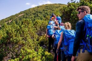 Explorează natura prin intermediul proiectului  „Școala de mers pe munte”