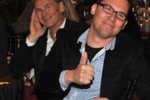 150.000 de dolari pentru un viol. Aşa rezolvă regizorul alungat de la ”Bohemian Rhapsody”  problemele spinoase