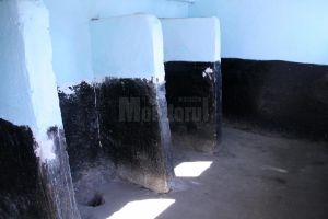 IȘJ Suceava face precizări privind amenajarea unor grupuri sanitare şi asigurarea cu ...