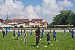 Un tehnician italian de la AC Milan a susţinut antrenamente demonstrative la LPS Bihorul (FOTO)