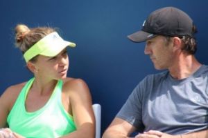 Halep, antrenată din nou de Darren Cahill. Ce mesaj a avut la aterizarea în România 