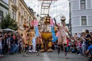 Începe cel mai aşteptat festival din Sibiu – programul FITS de vineri