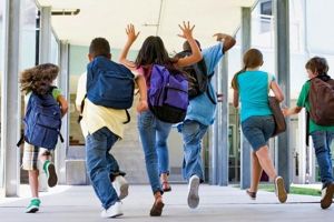 Elevii intră în vacanţa de vară. Care este structura anului şcolar 2019-2020