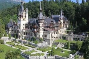 Statul român vrea să cumpere Castelul Peleş