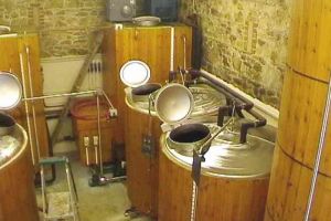 „La fabrica de bere din Solca”