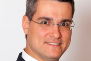 NUCLEARA Dragoş Pîslaru (USR-PLUS), contracte cu Dragnea şi afaceri cu soţul fostei şefe DNA