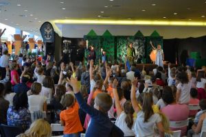 Spectacol de teatru, ateliere de creaţie pentru copii şi târg handmade, la Iulius Mall