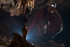 Înscrieri la o expediţie speologică