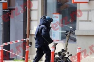 Poliţia în alertă. Pachet suspect abandonat in centrul Constanţei