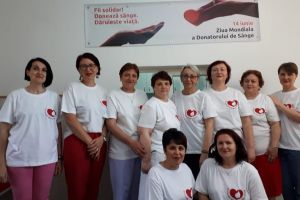 DÂMBOVIȚA: Donatorii, primiţi cu diplome, suc şi bomboane de Ziua Mondială a Donatorului de Sânge