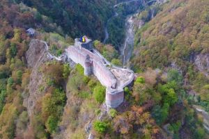 DEZVOLTAREA ECONOMICĂ ȘI BLOCAJELE EI