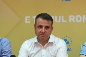 Ioan Turc, apel către un parlamentar bistriţean. ”Tot PSD-ul face CEx cu poporul român!”.