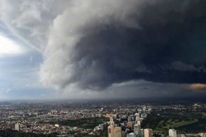 COD GALBEN în nordul judeţului Alba, până la ora 15.00: Averse, descărcări electrice, grindină de dimensiuni mici, intensificări de scurtă durată ale vântului. LOCALITĂȚILE vizate