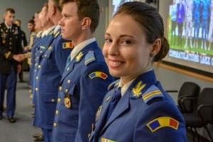 SUA. O româncă a absolvit ca şefă de promoţie la primul curs de instruire pentru sistemele de rachete anti-balistice
