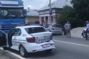 Accident şocant. Trei maşini de poliţie s-au ciocnit în lanţ