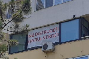 Constanteanul suparat:  Protest inedit al locuitorilor din zona Spitalului Judetean. Un imobil va fi ridicat pe un teren retrocedat