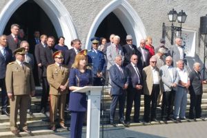 Forţele Navale Române i-au acordat prefectului Mirela Adomnicăi distincţia „Omul anului ...