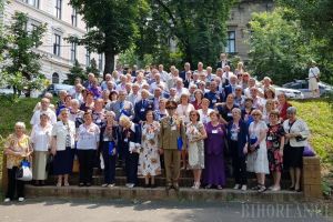 Revedere la jumătate de veac: Gojdiştii care au absolvit în urmă cu 50 de ani s-au întâlnit şi au depănat amintiri (FOTO)