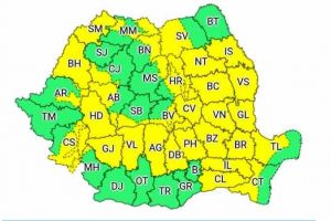 COD GALBEN de VIJELII, descărcări electrice, intensificări ale vântului şi grindină, sâmbătă, până la ora 23.00