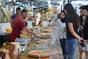 Festival mediteranean, la Cetate: Delicii turceşti, gogoşi greceşti, raci, homari şi creveţi (FOTO)