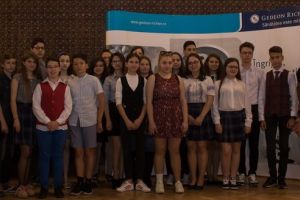 FOTO: Olimpici la chimie premiaţi de Gedeon Richter România