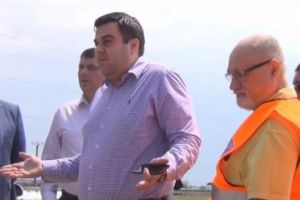 FOTO Ministrul Cuc, în inspecţie pe tronsonul de autostradă Predeal – Cristian