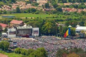 FOTO. Ceremoniile oficiate cu ocazia vizitei Sanctităţii Sale Papa Francisc pe Câmpia Libertăţii, în cifre