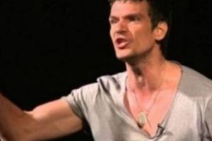 Tudor Chirilă şi-a ieşit din pepeni în mijlocul unui spectacol. Mircea Diaconu îl meditează la bunele maniere