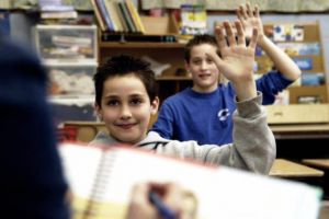 Abandonul şcolar din România, cu 6% mai mare faţă de media UE