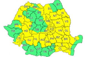 După căldură, furtuni! Judeţul Bihor, sub cod galben