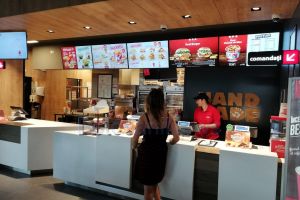 Restaurantul KFC din Botoşani şi-a modificat programul de funcţionare