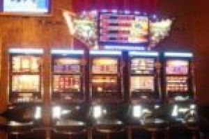 Dependenţa de jocuri ajunge în Consiliul Local! Liberalii nu mai vor păcănele în centrul oraşului