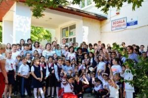 „Sunt cifre alarmante, care spun un adevăr dur despre România” 35.000 de copii vor să facă mai mult sport la şcoală