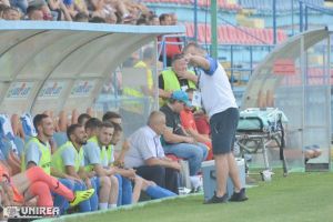 FOTO: Sportul Petreşti, eşec umilitor, 0-6 cu CSM Tg. Mureş în turul barajului de promovare! Doru Oancea: “Cea mai ruşinoasă înfrângere a carierei”!