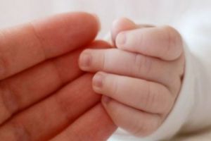 Veste excelentă pentru mamele din România! Proiectul pentru CREȘTEREA NATALITĂȚII, depus în Parlament